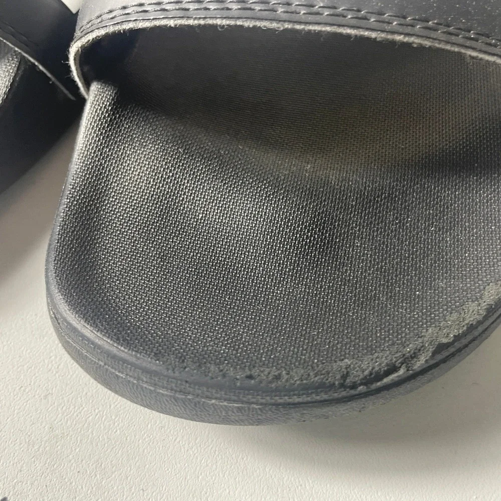 Adidas Mens Adilette Comfort Slide Sandals Size 10 Black GZ5891 Sporty Gym